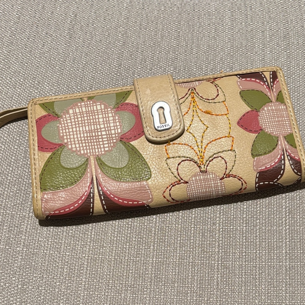 Fossil Wallet